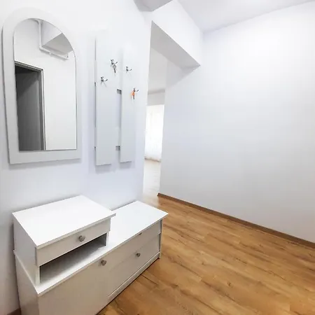 White Flat *