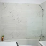 White Flat ブカレスト