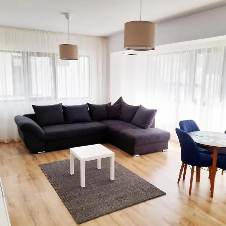 White Flat Apartment Bucharest