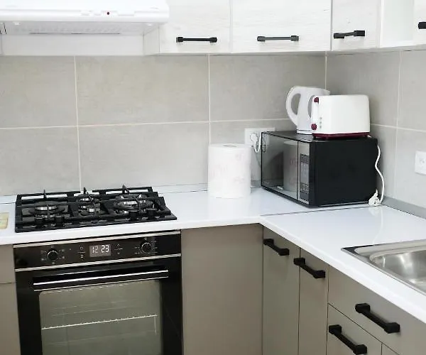 Daire White Flat Bükreş